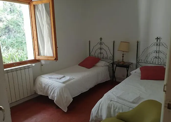 . Casa Con Enorme Jardin Y Tenis. 度假居 Derronadas