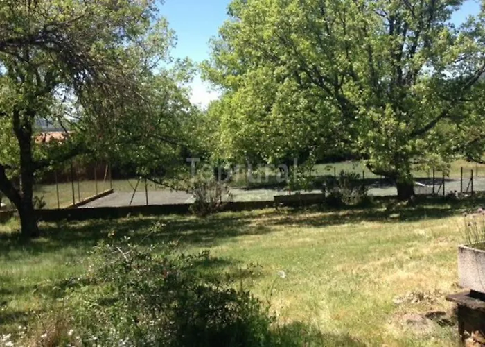 度假居 . Casa Con Enorme Jardin Y Tenis. *